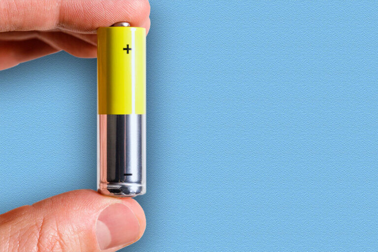 AA battery