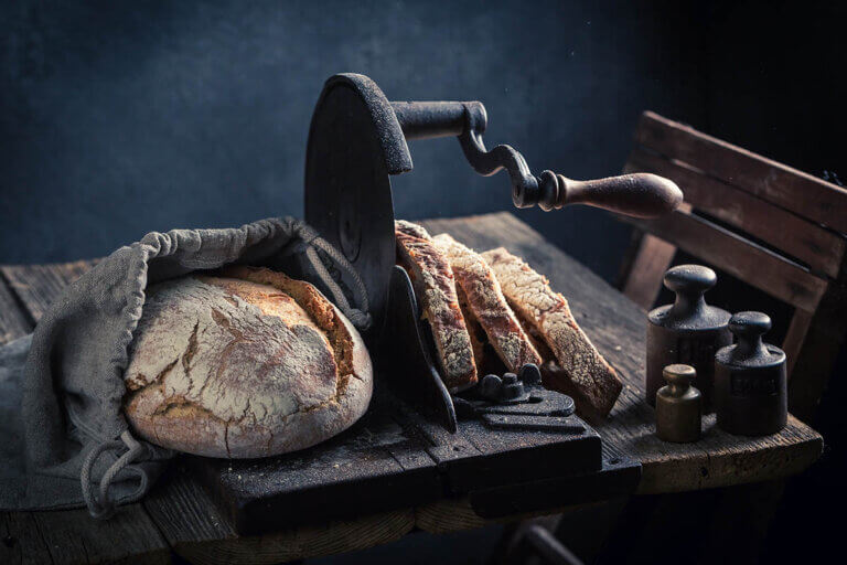 bread slicer