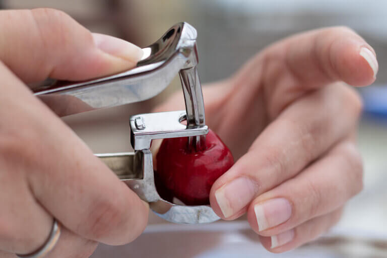 cherry pitter