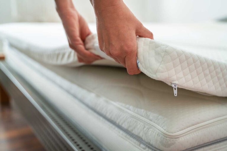 cold foam mattress topper