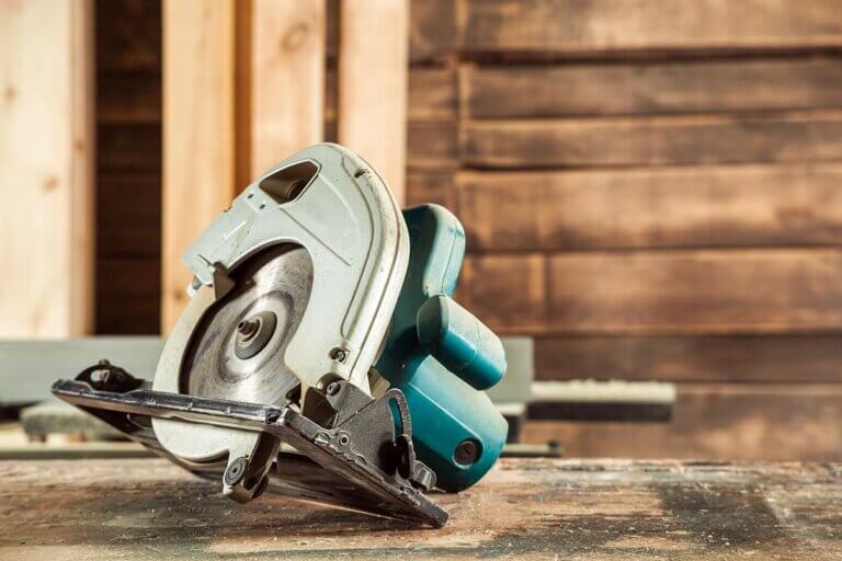cordless circular saw