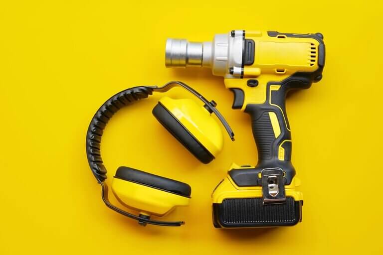 cordless impact wrench