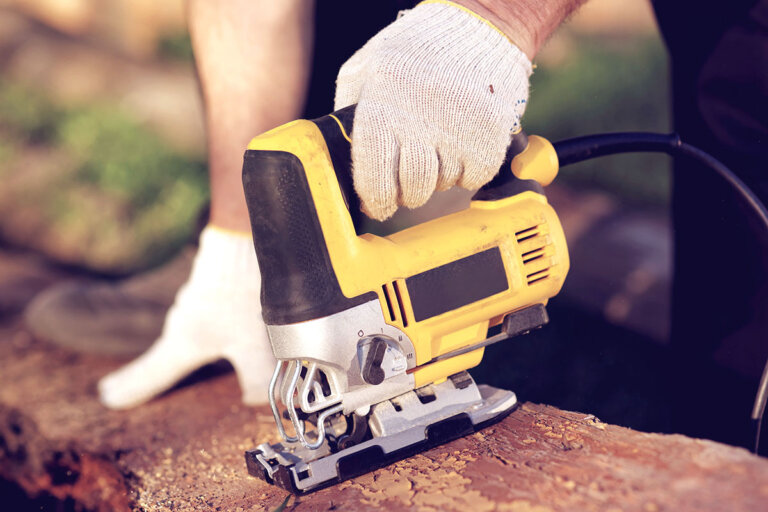 cordless jigsaw
