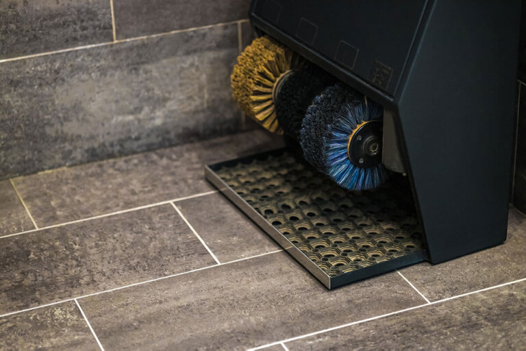 electric shoe polisher