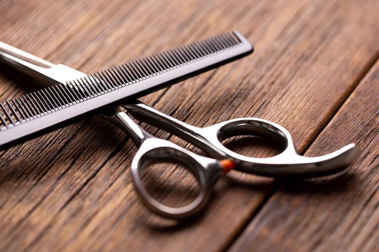 hairdressing scissors