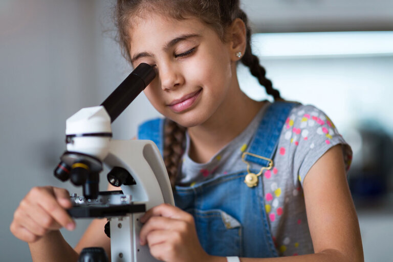 kids' microscope