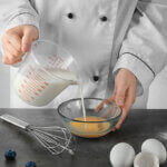 liquid measuring cup