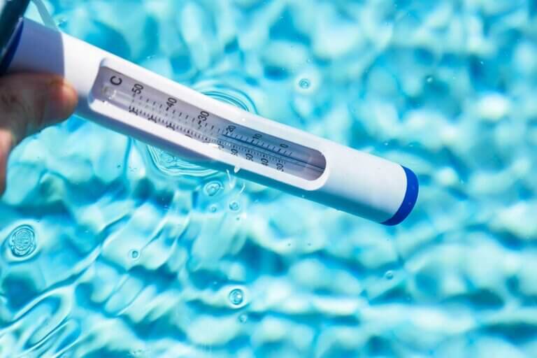 pool thermometer