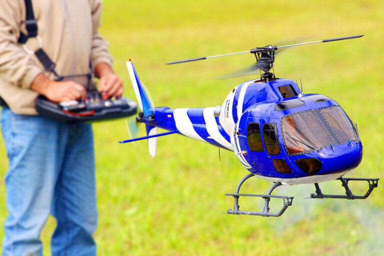 RC helicopter