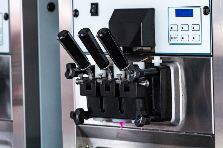 soft serve ice cream machine