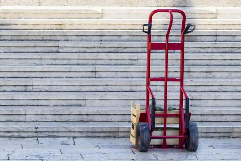 stair-climbing hand truck