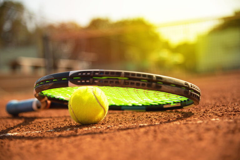 tennis racket