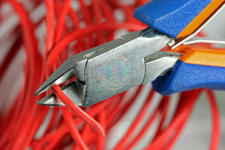 wire cutter